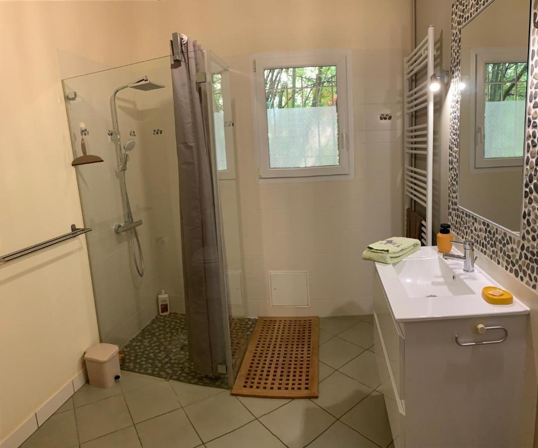 Suite Privative Abella - Aile De Maison Bourgeoise Ambares-et-Lagrave Extérieur photo