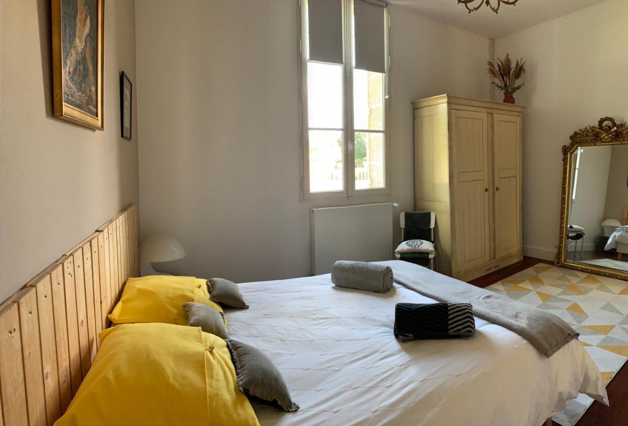 Suite Privative Abella - Aile De Maison Bourgeoise Ambares-et-Lagrave Extérieur photo
