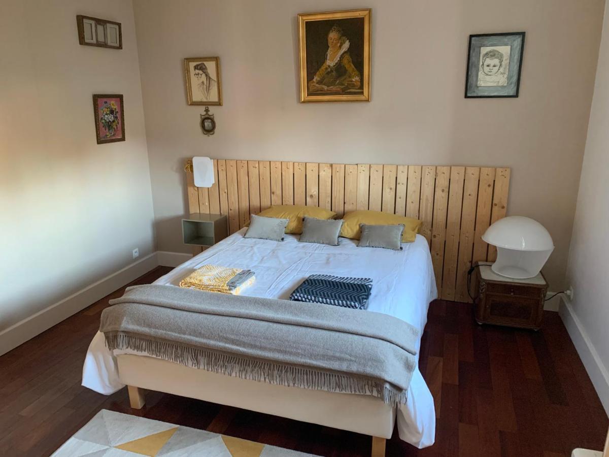 Suite Privative Abella - Aile De Maison Bourgeoise Ambares-et-Lagrave Extérieur photo